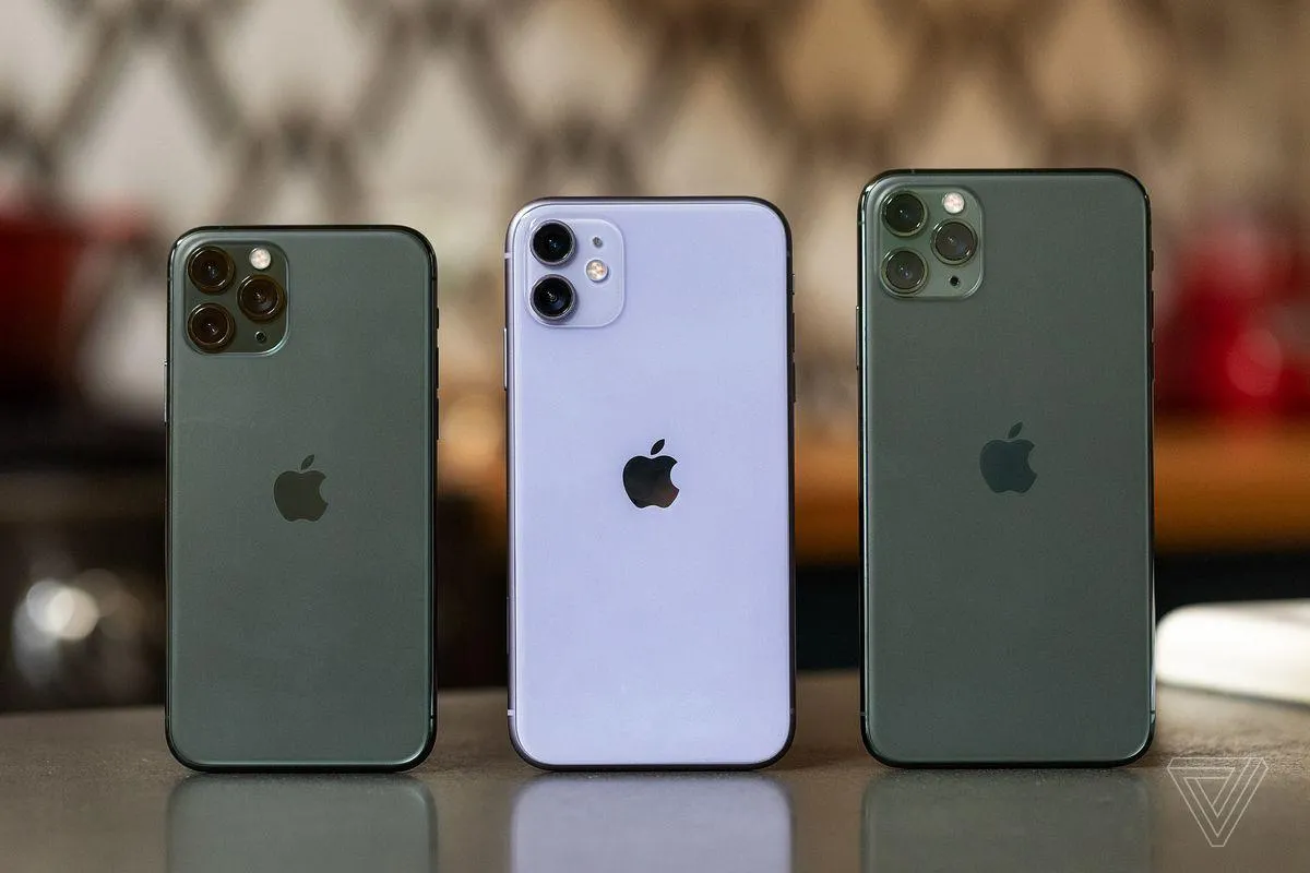 Apple'ın web sitesi aracılığı ile iPhone 11, iPhone 11 Pro ve iPhone 11 Pro Max modellerinin Türkiye fiyatlarını açıkladı.